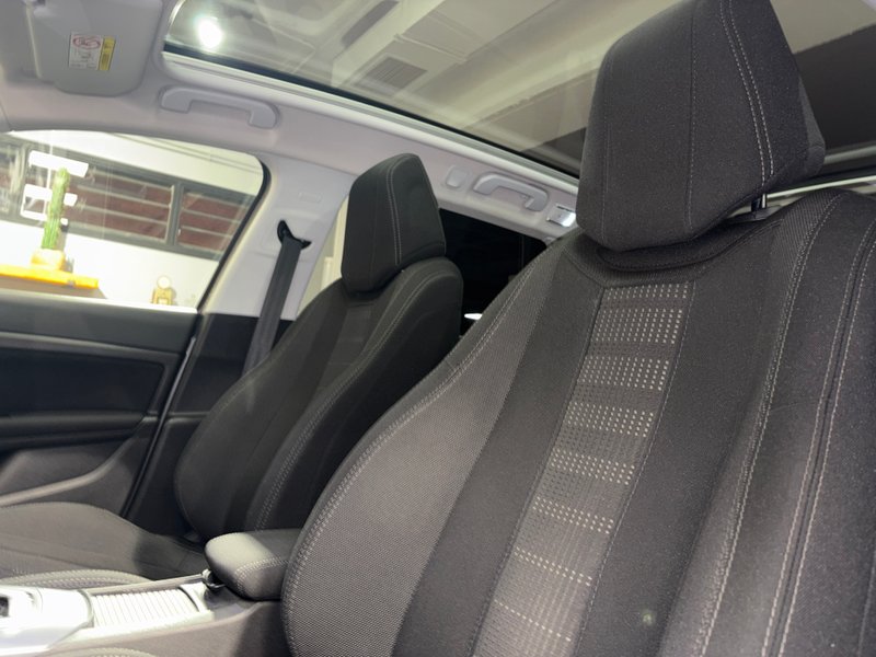 Peugeot 308 2016, foto 9