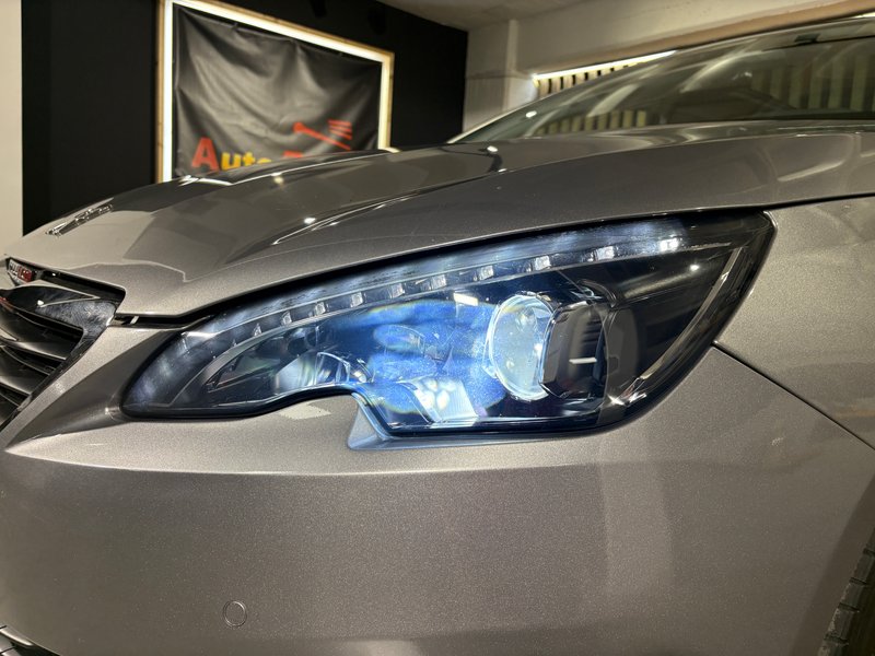 Peugeot 308 2016, foto 17