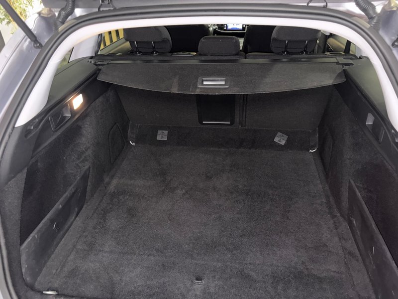 Peugeot 308 2016, foto 21