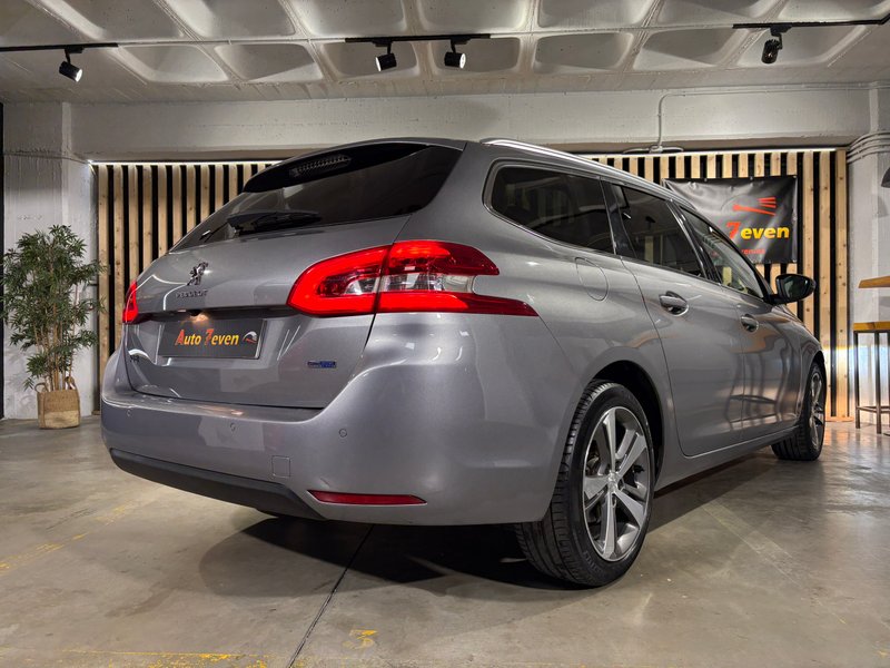 Peugeot 308 2016, foto 18