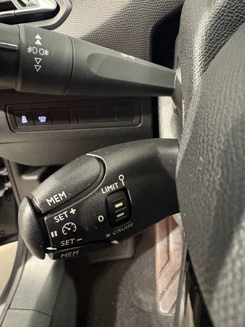 Peugeot 308 2016, foto 27