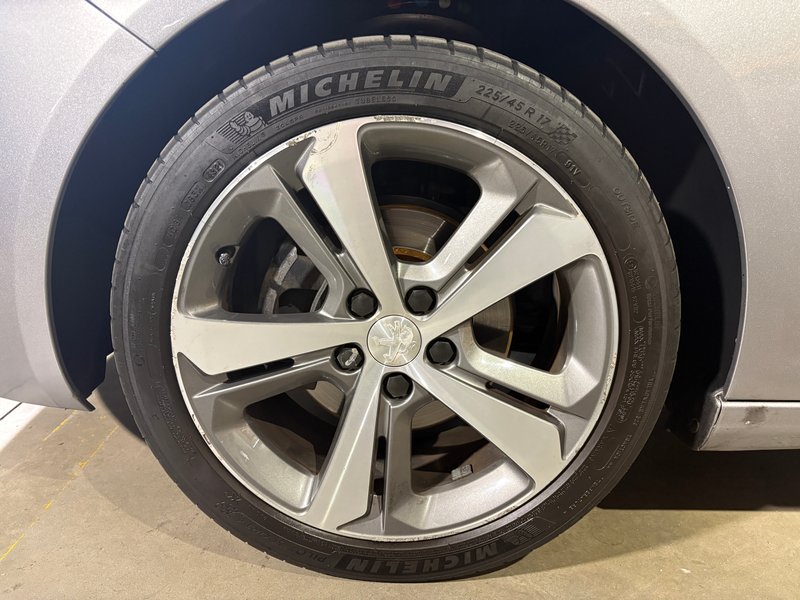 Peugeot 308 2016, foto 23