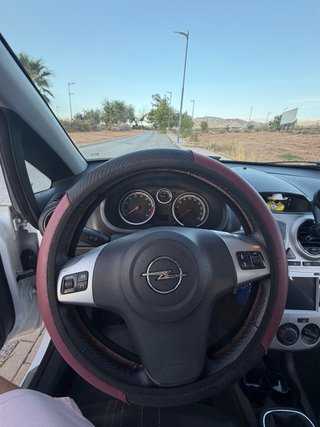Opel Corsa D año 2012