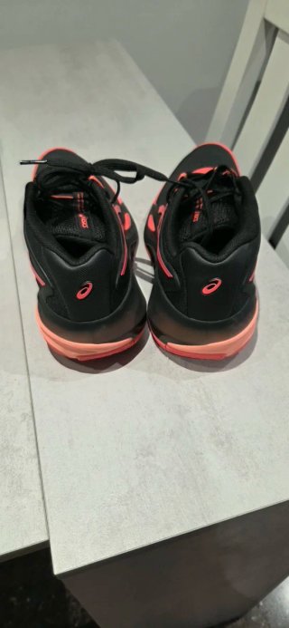 Zapatillas Padel Mujer Asics Negras/Coral