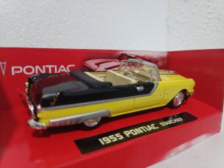 Coche 1:43 1955 Pontiac Starchief