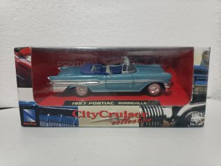 Coche 1:43 Pontiac Bonneville 1957