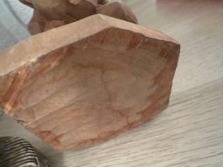Figura madera tallada vagabundo
