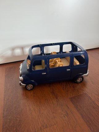 Lote Casa Sylvanian Family y Autobús