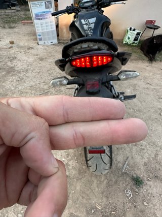Kawasaki ER-6n Negra