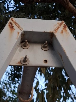 Estructura de hierro para columpio o balancín
