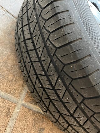 Llantas toyota rav4 215/70R15