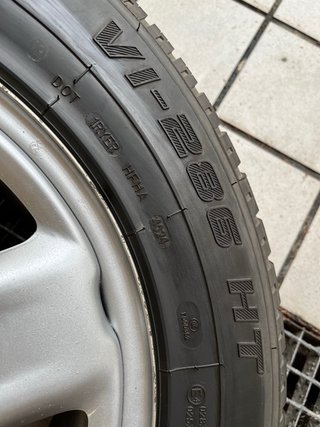 Llantas toyota rav4 215/70R15
