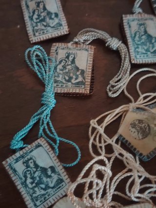 Lote de Escapularios antiguos Virgen del Carmen