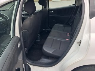 Peugeot 207 2012