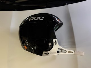 Casco POC Negro con barbuquejo para competicon