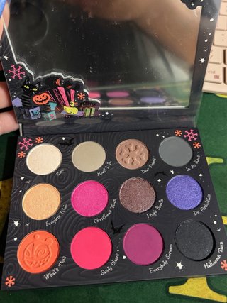 Paleta de sombras pesadilla antes de navidad