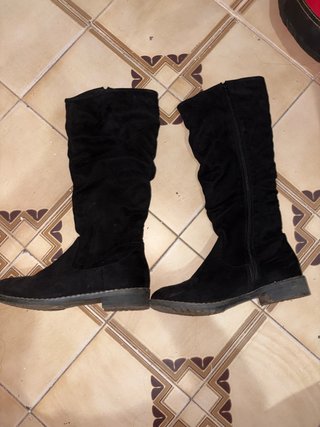 Botas altas negras talla 39