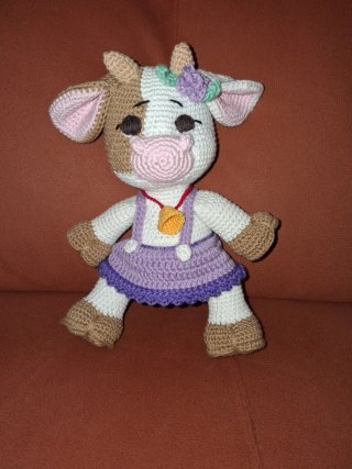 Amigurumi Vaca Bebé Tejida a Mano