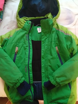 Chamarra chico 6 años marcaH&M verde y azul