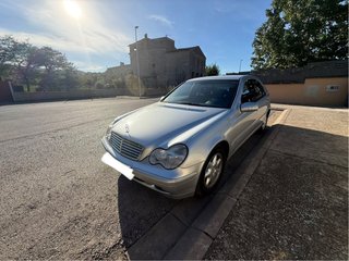 Mercedes-Benz Clase C 2002 NEGOCIABLE!