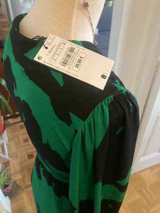 Vestido Largo Estampado Verde y Negro. Muy comodo