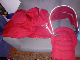 Carrito Stokke con capazo y accesorios