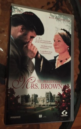 VHS Su Majestad Mrs. Brown