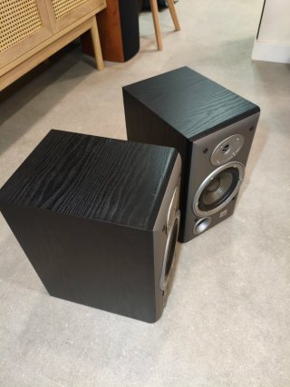 Altavoces JBL Northridge E30
