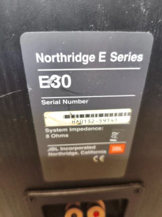 Altavoces JBL Northridge E30