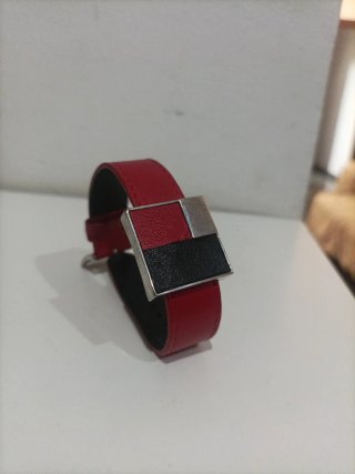 Pulsera mujer "Genuine Leather" cuero. Roja/negra