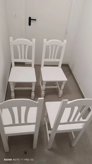 Conjunto Mesa y 6 Sillas de Madera
