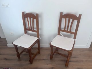 Conjunto Mesa y 6 Sillas de Madera