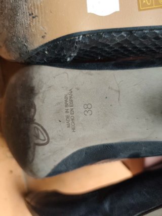 Zapatos de tacón negros de piel VERONA