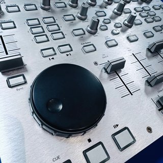 Controladora DJ Hercules RMX