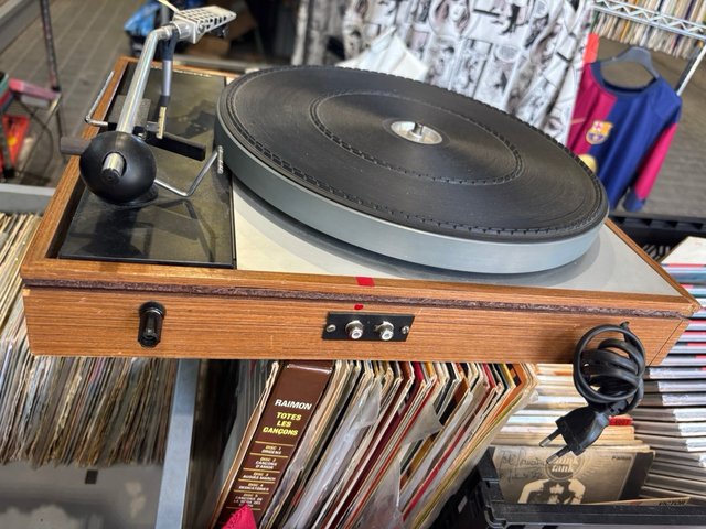 Tocadiscos Thorens TD 150 Mk2