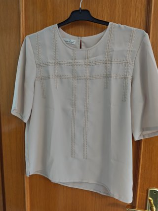 Blusa Mariña Riveiro Talla 42 Beige/Blanca - Nueva