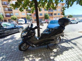 Suzuki Burgman Maxi Scooter