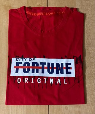 Camiseta Roja con Estampado