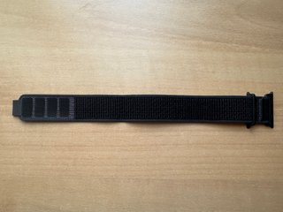 Apple Watch ULTRA 49mm. Black Trail Loop M/L