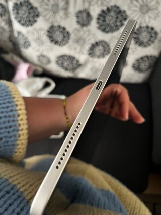 iPad Air 11 256GB con 100% de salud de bateria