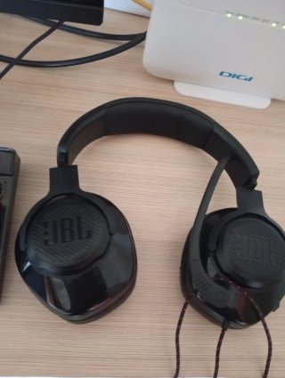 Pack Gaming: PS5, Monitor MSI, Cascos JBL y Sillón