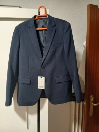 Traje azul marino