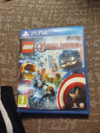 LEGO Marvel Vengadores (PS4)
