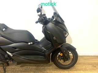 YAMAHA XMAX 125