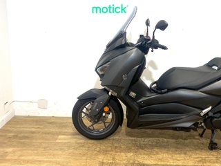 YAMAHA XMAX 125