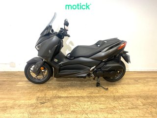 YAMAHA XMAX 125
