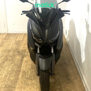 YAMAHA XMAX 125
