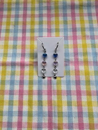 Pendientes de corazones.