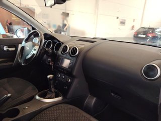 Nissan Qashqai+2 2010
