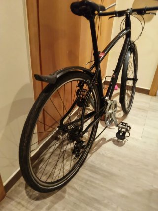 Bicicleta Specialized Sirrus Negra